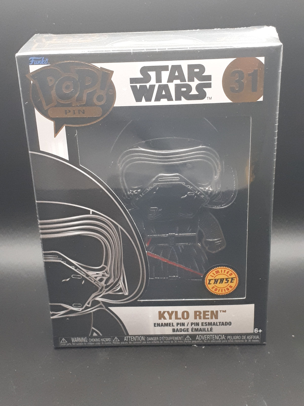 Lot Star Wars Kylo Ren : Funko Pop #770 + Pop! Pin #31 Chase + Lightbox LED