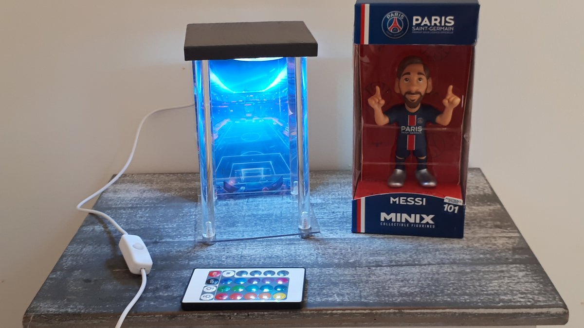 Lot PSG : Figurine MINIX Messi #101 (Football Stars) + Lightbox LED