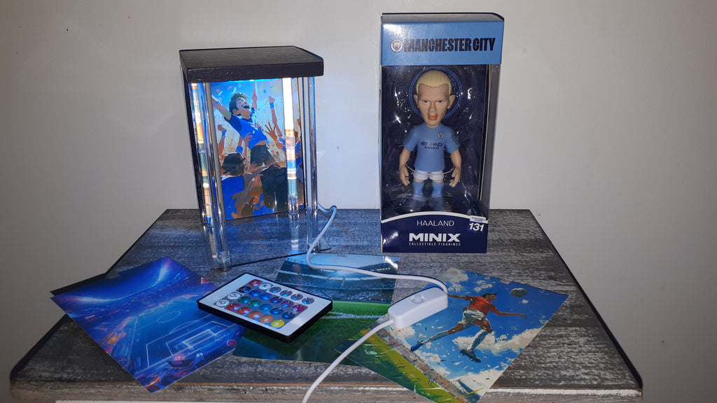⚽ Lot Haaland Manchester City : Figurine MINIX #131 + Lightbox LED