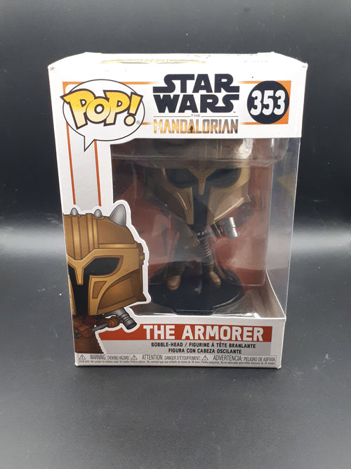 Lot Funko Pop Star Wars The Armorer (Mandalorian) #353 + Pocket Pop GameStop + Bitty Pop + Lightbox LED