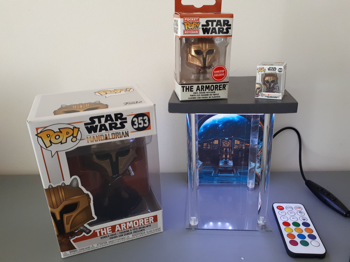 Lot Funko Pop Star Wars The Armorer (Mandalorian) #353 + Pocket Pop GameStop + Bitty Pop + Lightbox LED